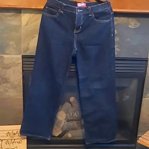 Jeans - Old Navy Jeans 👖 for boys.